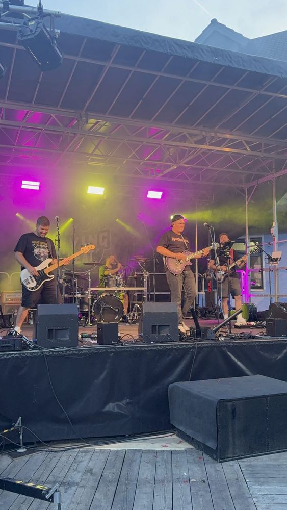 Living Heat live auf der Bühne